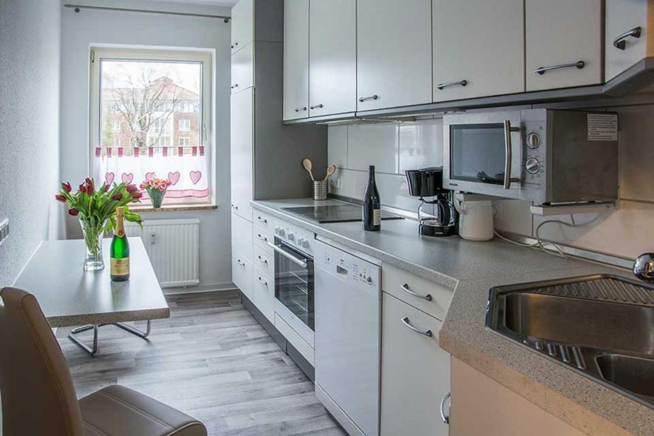 "Lilie" In Geestland-Langen, Ideal Fuer Familien & Homeoffice - Wlan & Parkplatz - 3 Zimmer, Balkon - Nahe Bremerhaven Kültér fotó